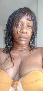 685017389: Chica busca chico en Cádiz