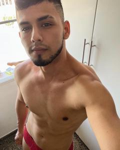 641054196: Chico busca chica en Valencia