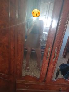 Chica busca chico en Granada: 