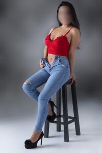 693295349: Chica busca chico en Madrid