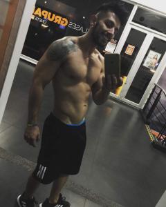 Chico busca chica en Tarragona: 