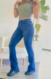 633508042: Chica busca chico en Barcelona