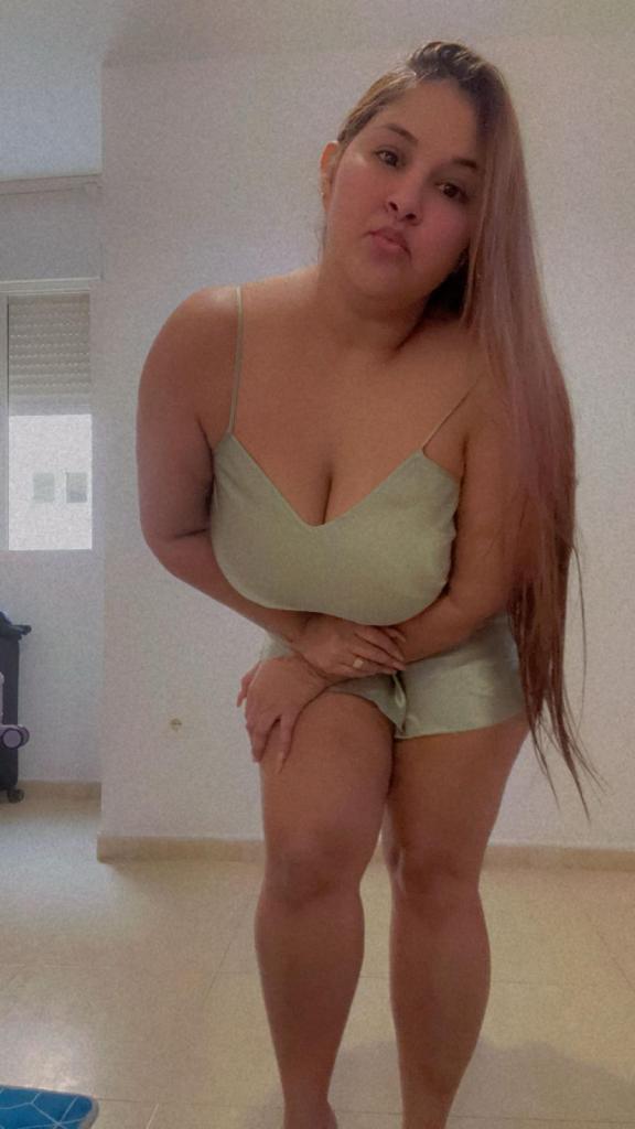 613537218: Chica busca chico en Murcia