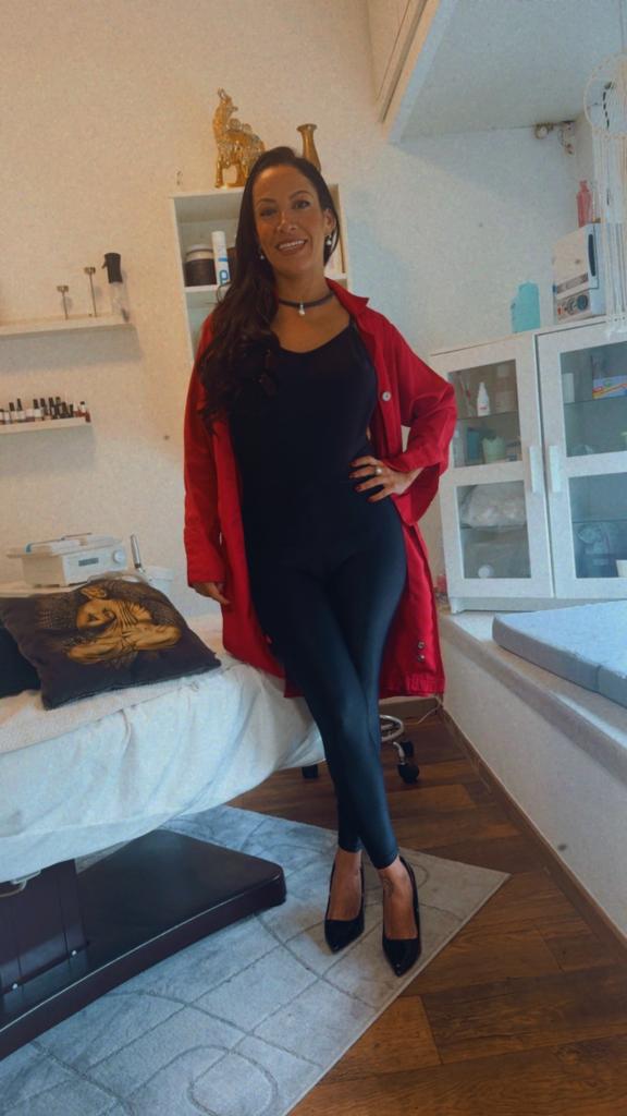 673886848: Chica busca chico en Mallorca