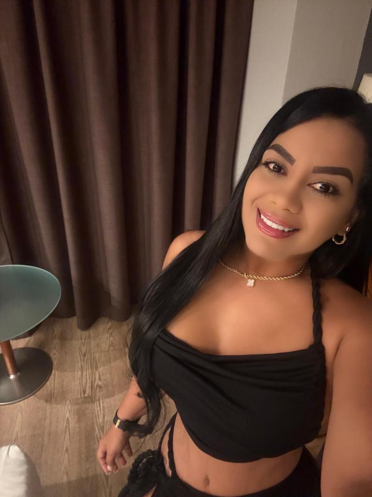 658727040: Chica busca chico en Tarragona