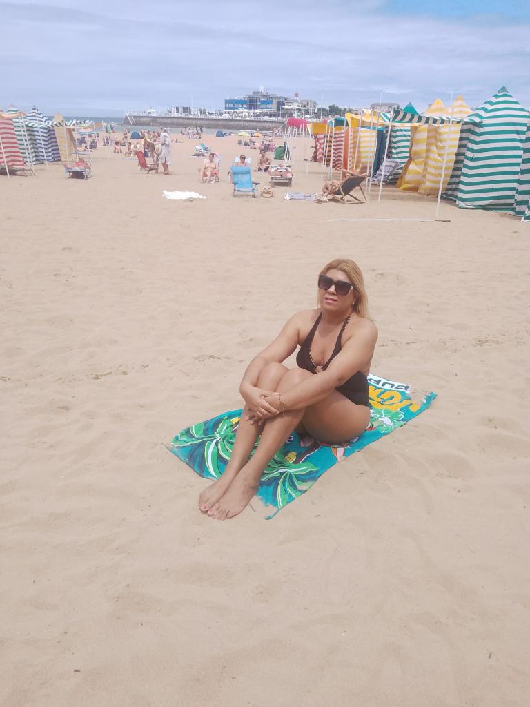 632287015: Chica busca chico en Cantabria