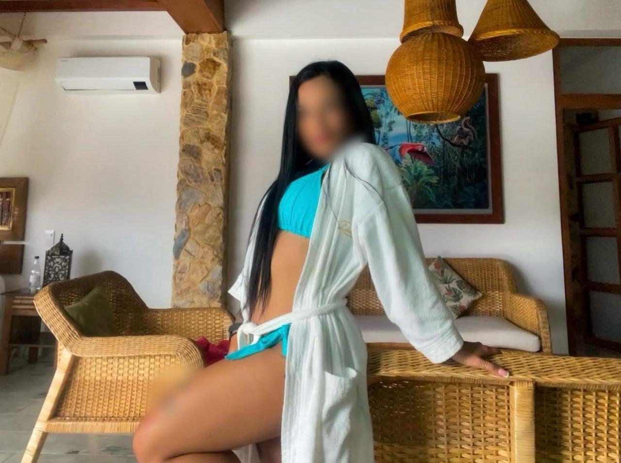 617105831: Chica busca chico en Murcia