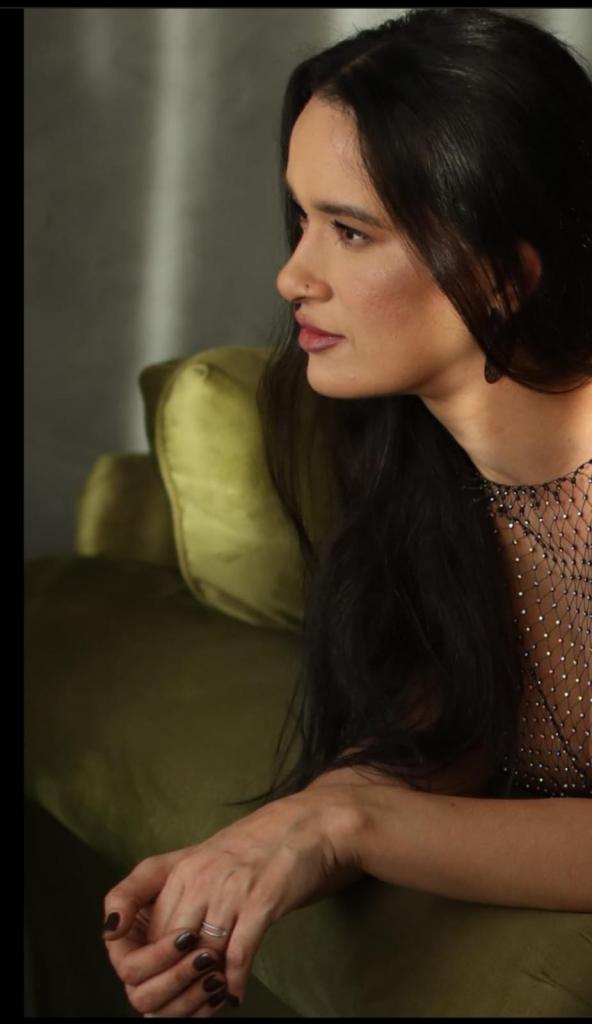 614088570: Chica busca chico en Madrid