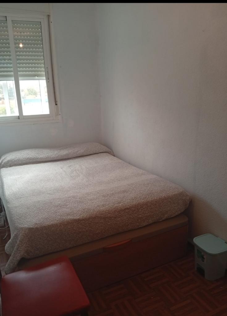 641921959: Chica busca chico en Cáceres