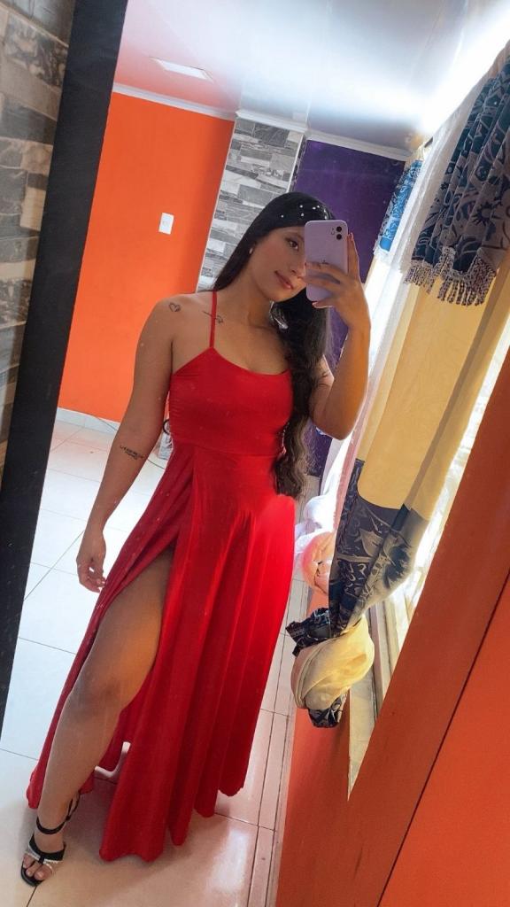 613274619: Chica busca chico en Tenerife