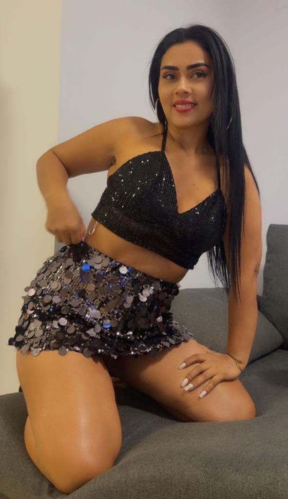 Chica busca chico en Cádiz: 