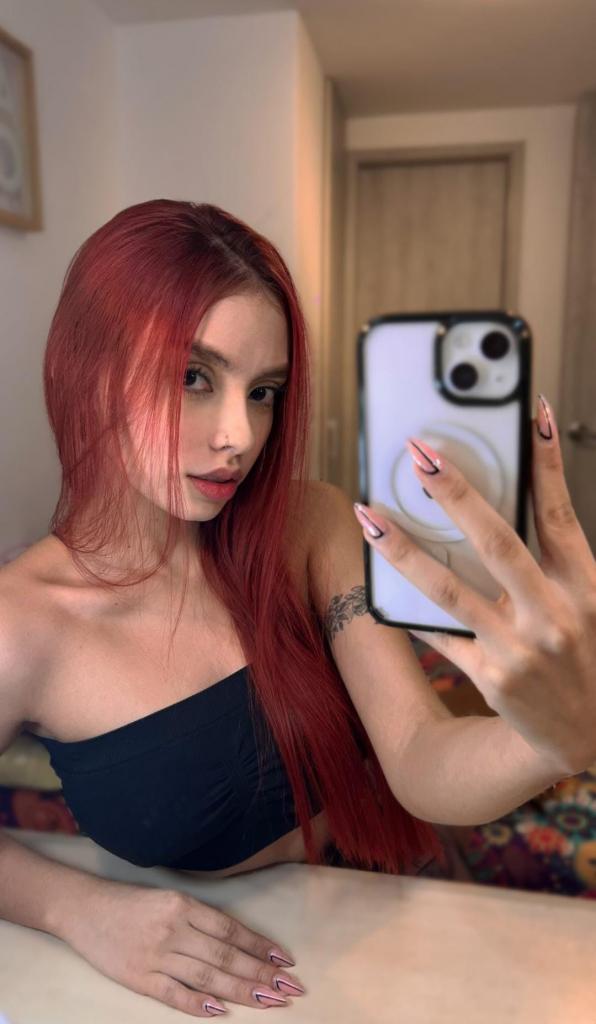 672535880: Chica busca chico en Zaragoza