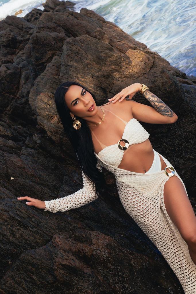 657270318: Chica busca chico en Gerona