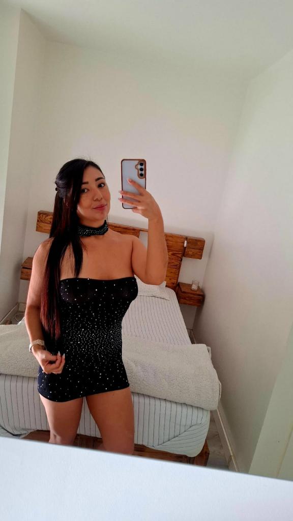 660106231: Chica busca chico en Gerona