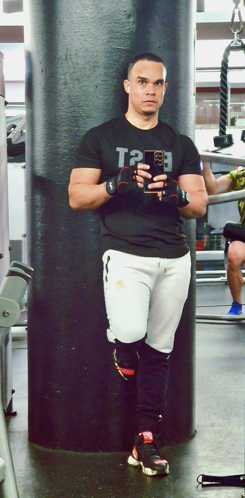 Chico busca chica en Alicante: 