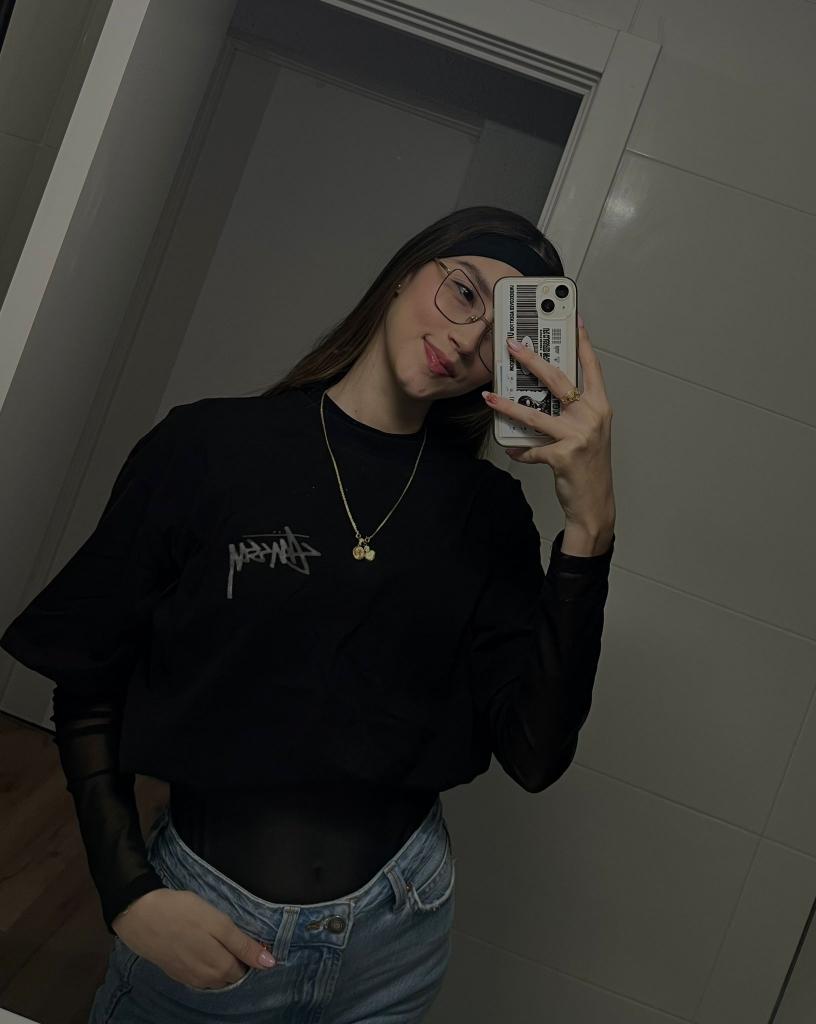 602615463: Chica busca chico en Madrid