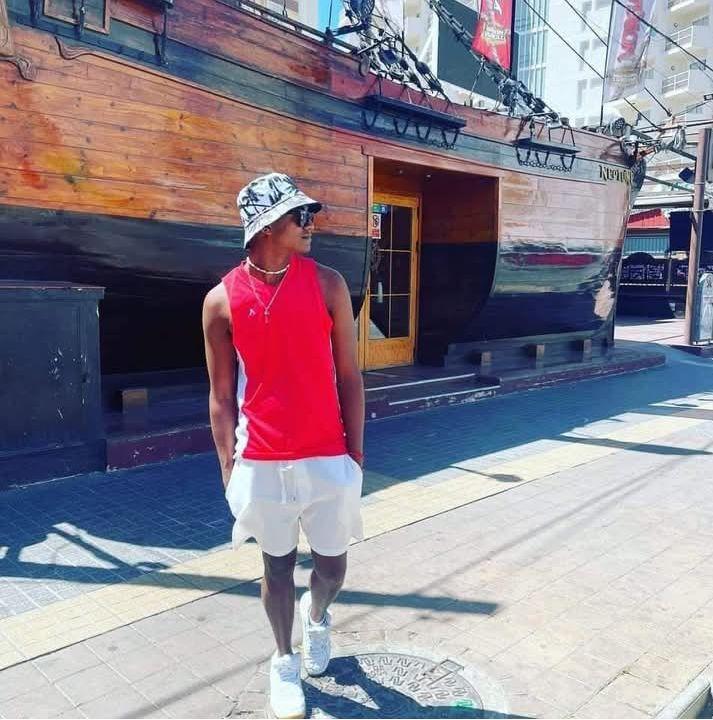 Chico busca chica en Alicante: 