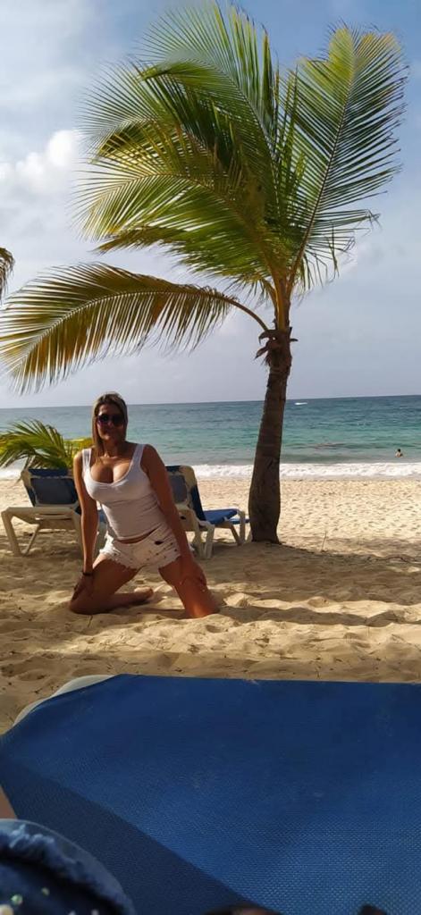 641584332: Chica busca chico en Alicante