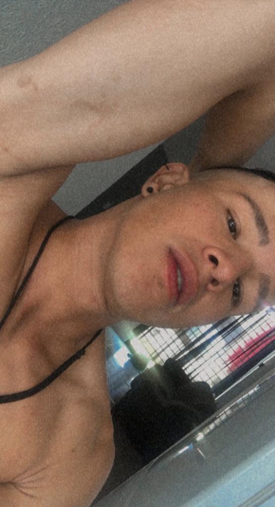 627425793: Chico busca chica en Sevilla