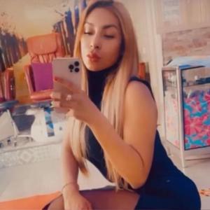 631210793: Chica busca chico en Málaga