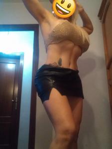 672548186: Chica busca chico en Cádiz