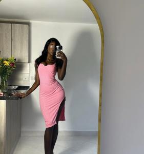 617257059: Chica busca chico en Valencia