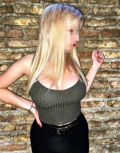 604367447: Chica busca chico en Navarra