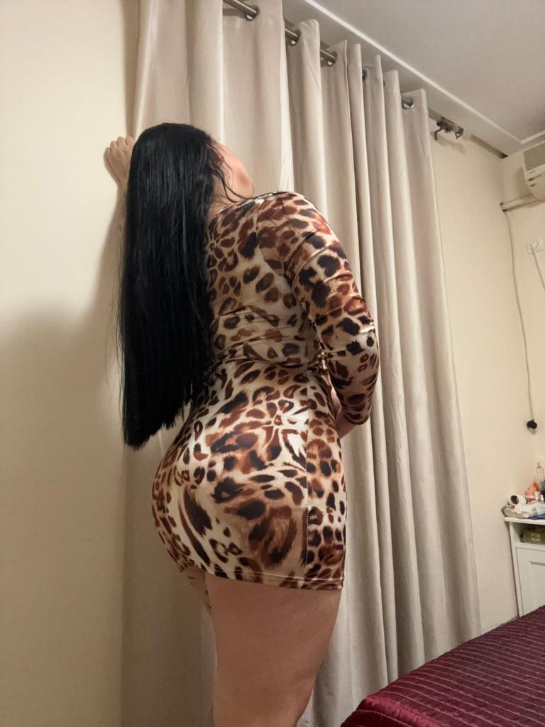 676868930: Chica busca chico en Madrid