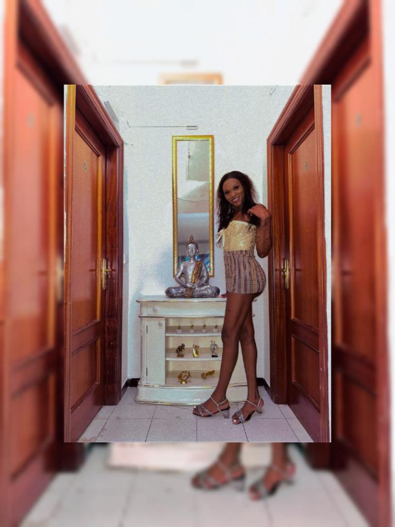 633177545: Transexual en Sevilla