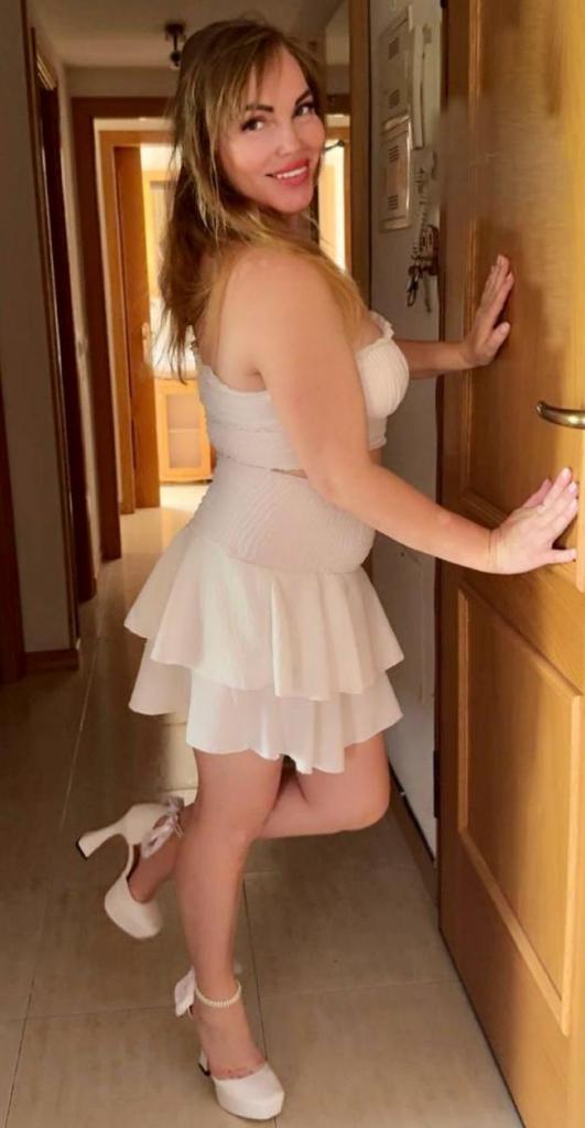 647026795: Chica busca chico en Alicante