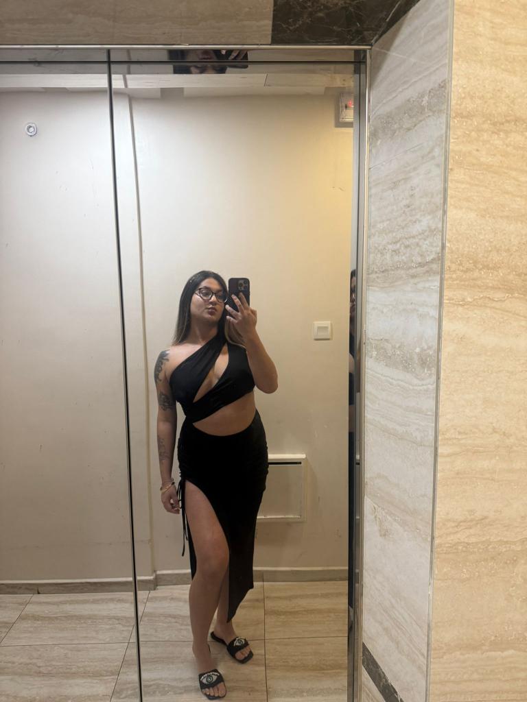 667540678: Chica busca chico en Tarragona