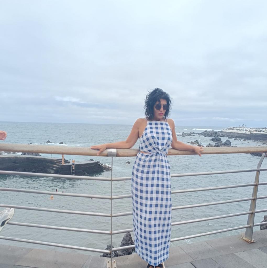 Chica busca chico en Tenerife: 