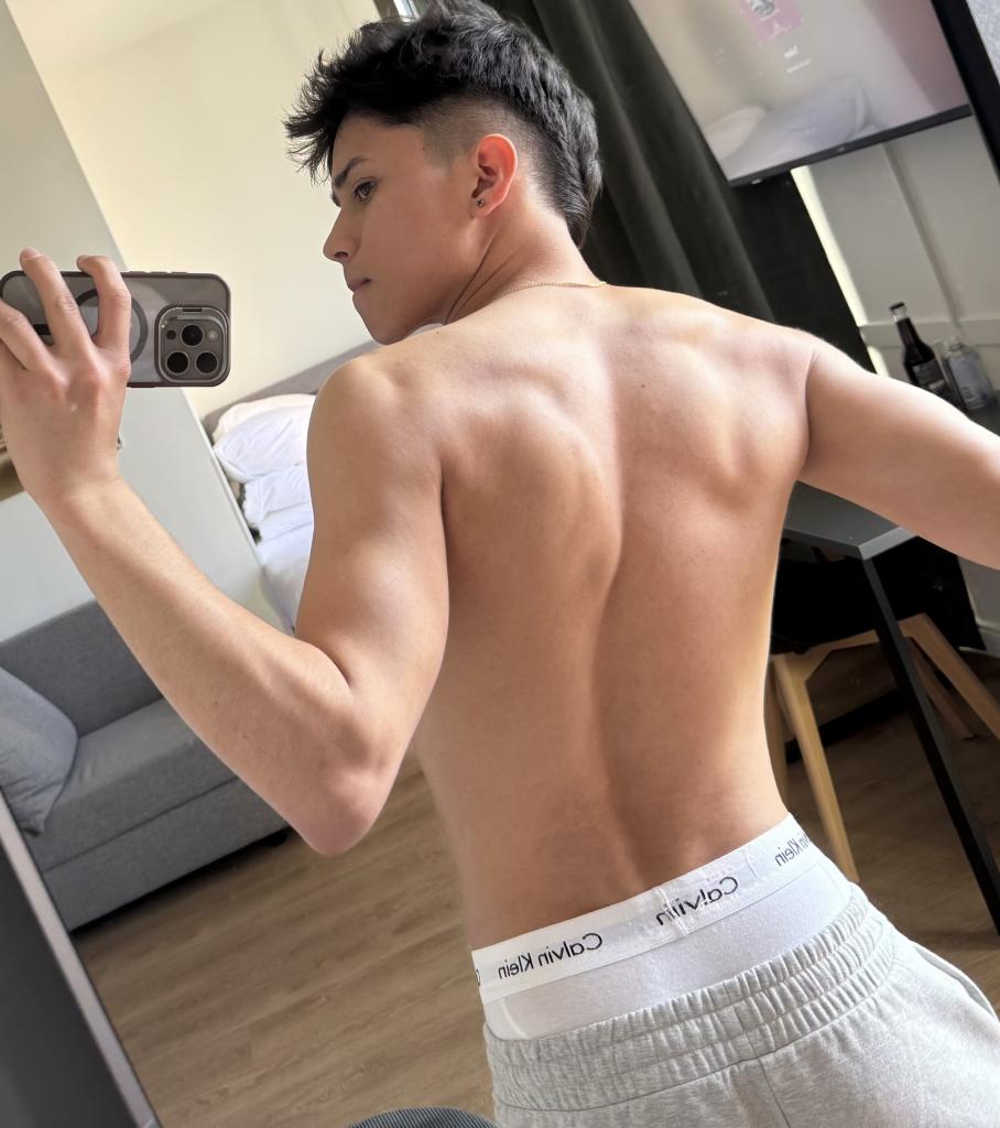 Chico busca chica en Mallorca: 