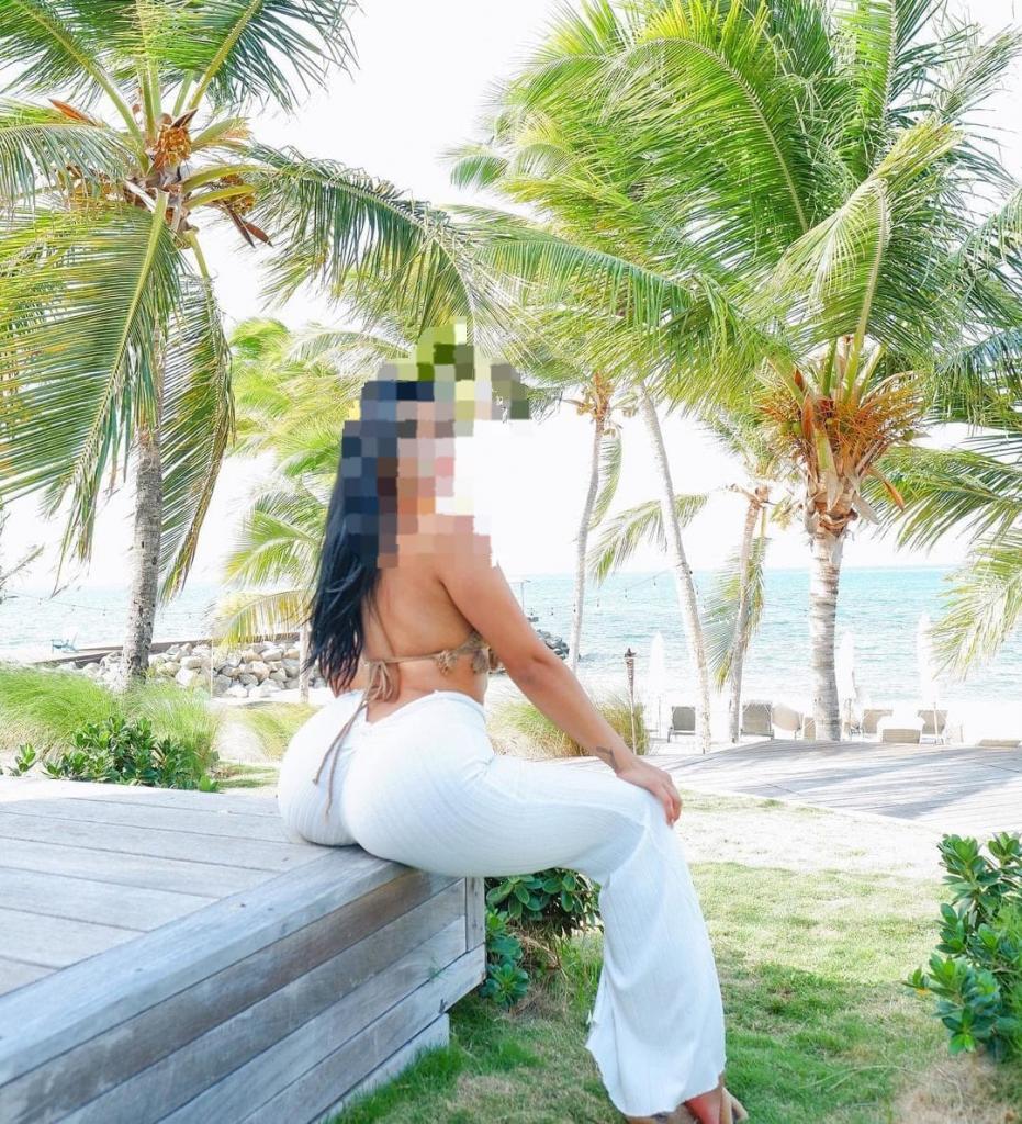 654964654: Chica busca chico en Ibiza