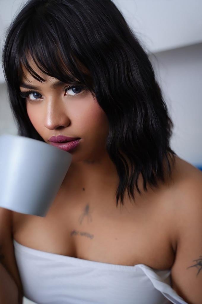 626643081: Chica busca chico en Valencia