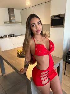 617540149: Chica busca chico en Zaragoza