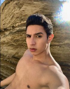 647335856: Chico busca chica en Valencia