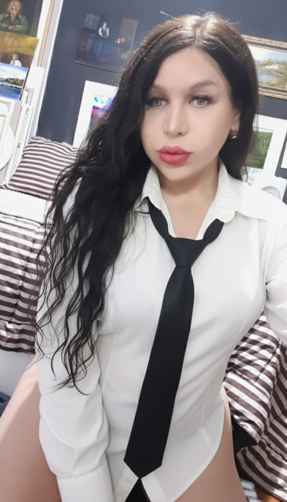 665184898: Transexual en La Coruña