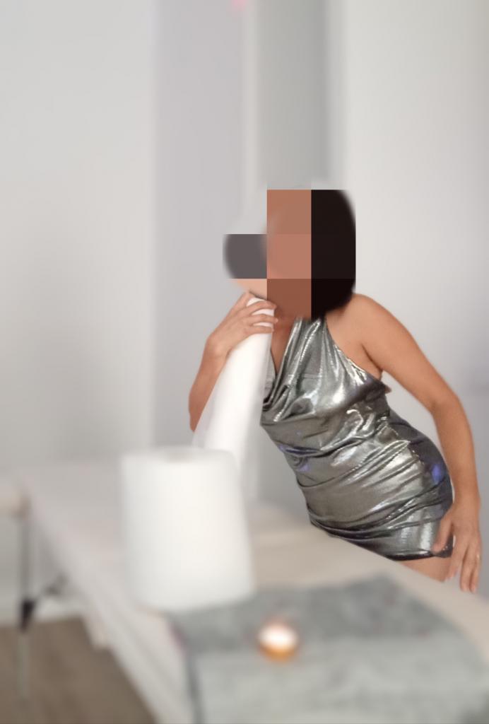 614225401: Chica busca chico en Alicante