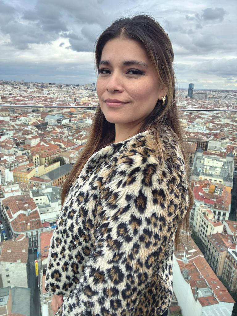 614260334: Chica busca chico en Madrid