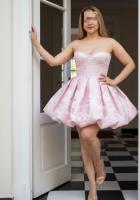 613800355: Chica busca chico en Barcelona