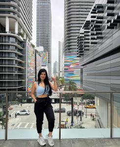 602559463: Chica busca chico en Granada