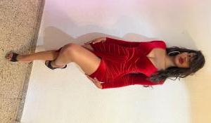 604950692: Chica busca chico en Barcelona