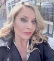 608460119: Chica busca chico en Madrid