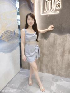 624744945: Chica busca chico en Valencia