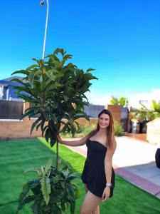 615694299: Chica busca chico en Madrid