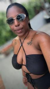 665181170: Chica busca chico en Cádiz