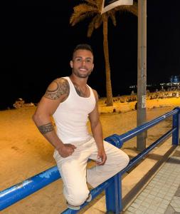 Chico busca chica en Asturias: 