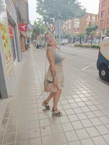 643767242: Chica busca chico en Cádiz