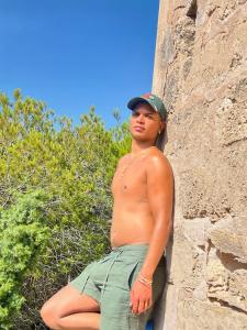 631225566: Chico busca chica en Mallorca